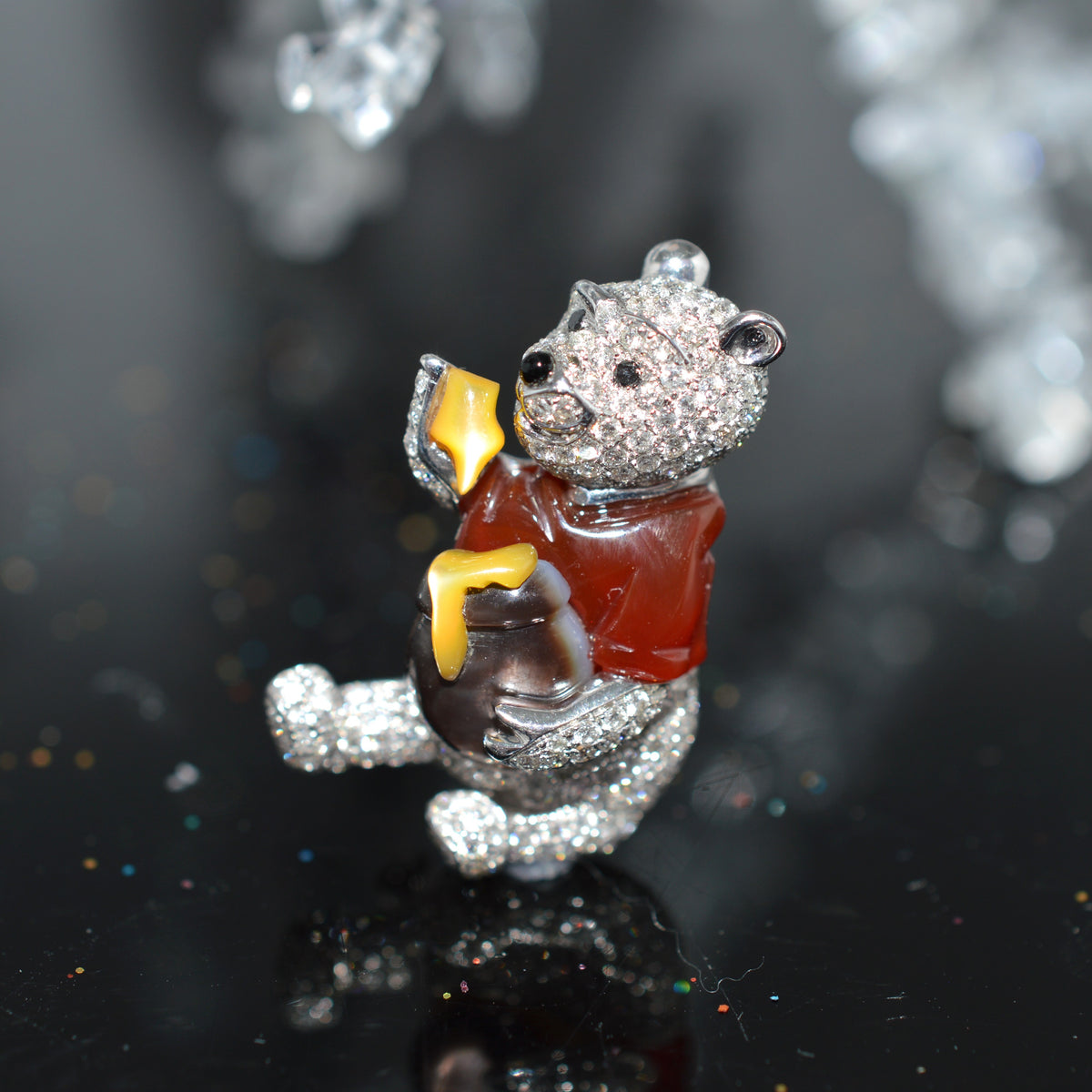 Adorable 18K White Gold Diamond &quot;Winnie The Pooh&quot; Pin/Pendant