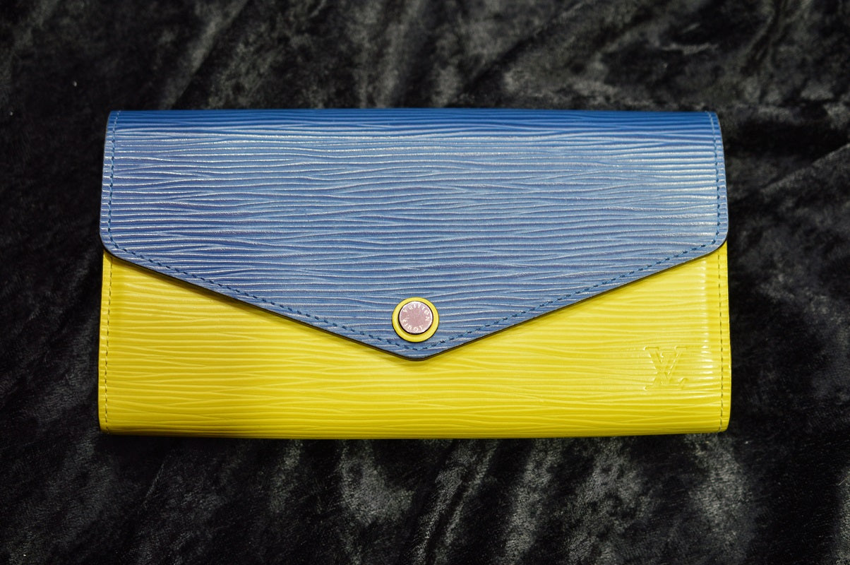 Louis Vuitton EPI Card Holder Wallet, Blue - Gem